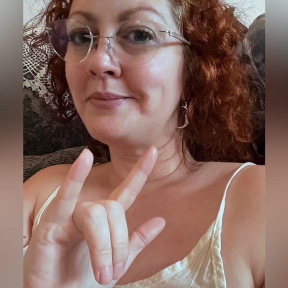 Meet your Posher, Jamie - Picture 2 of 3